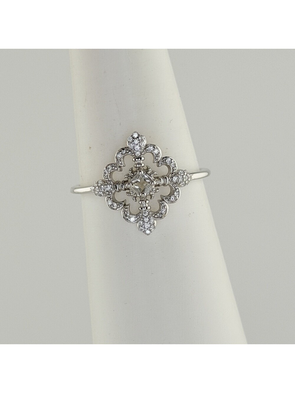 Bomb Party Sterling Club Sz 9 “The Calista Ring” Smokey Gray Quartz .925 Silver